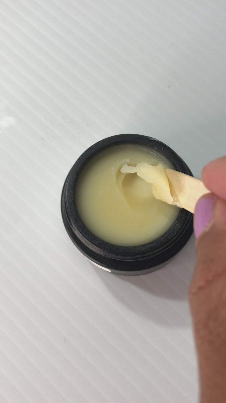 Pine Resin & Bee Hive Lard Salve for Dry Foot - 1 Oz